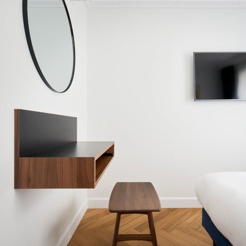 hotel rendez-vous batignolles paris france