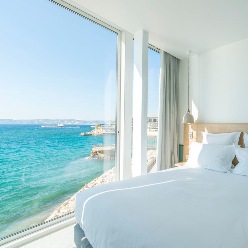 les bords de mer hotel marseille france domaine de fontenille