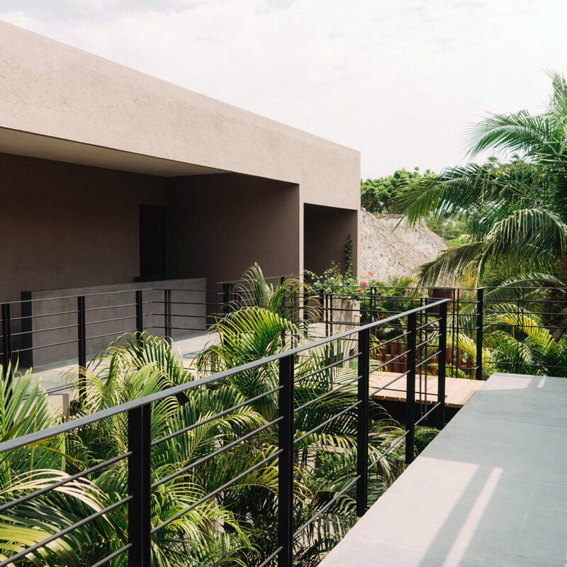 lo sereno casa de playa nicolas sainz jorge gonzalez parcero troncones mexico
