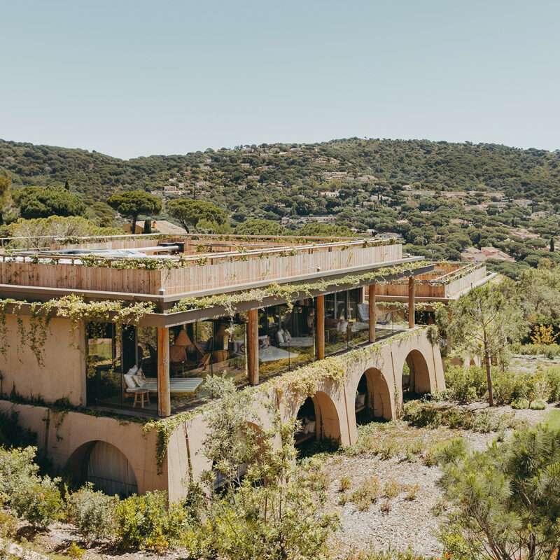 lily of the valley hotel la coix valmer france starck