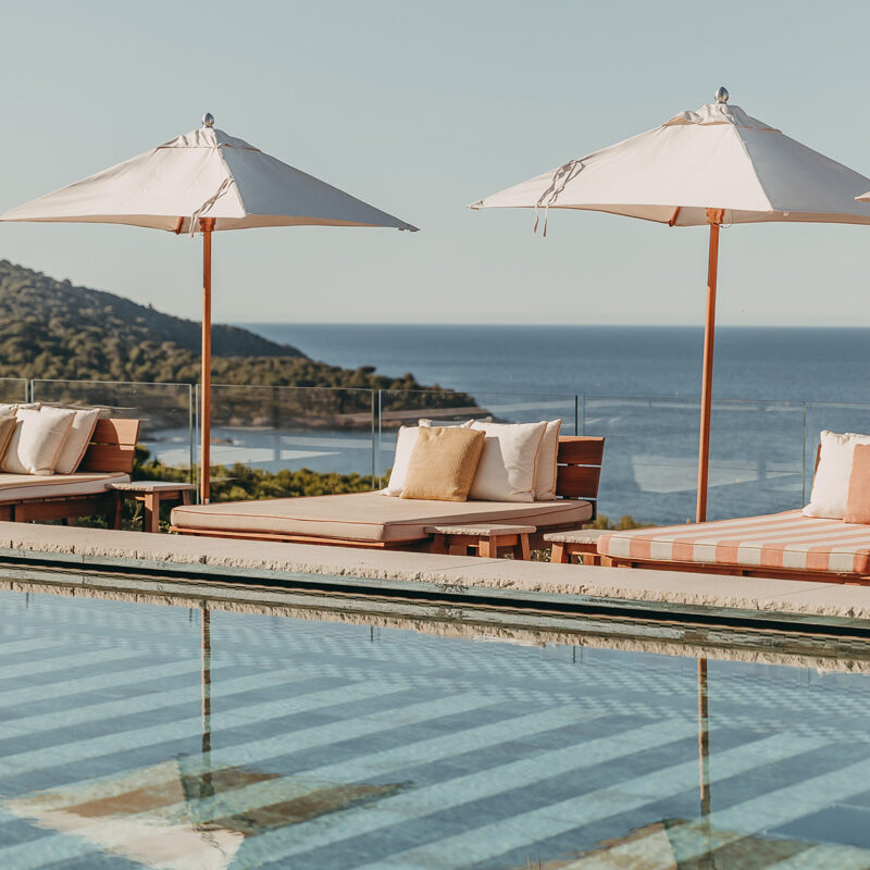 ily of the valley hotel la coix valmer france starck