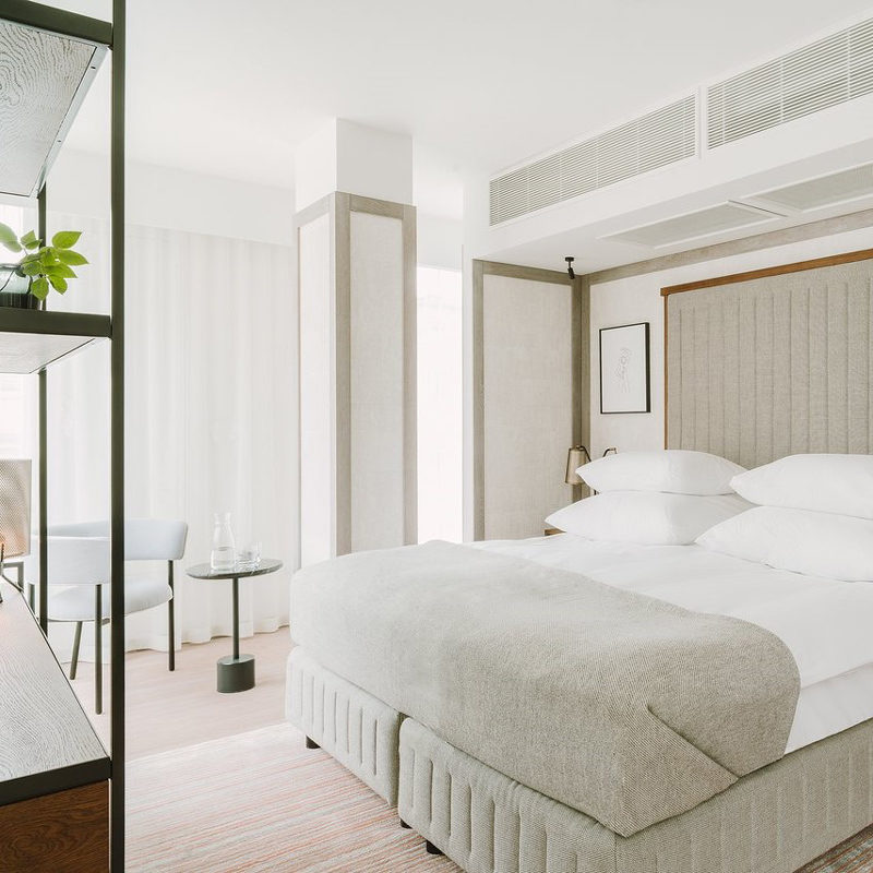 puro hotel varsovie pologne