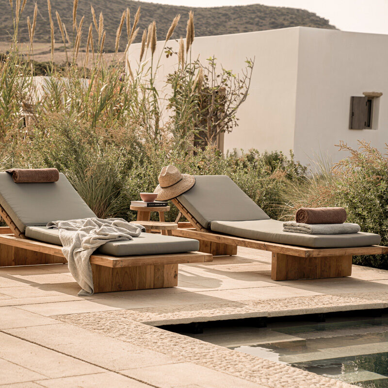 the rooster antiparos hotel greece