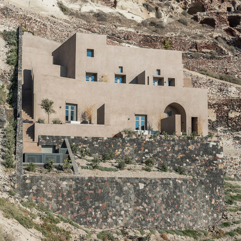 old castle oia santorini hotel greece Kapsimalis Architects