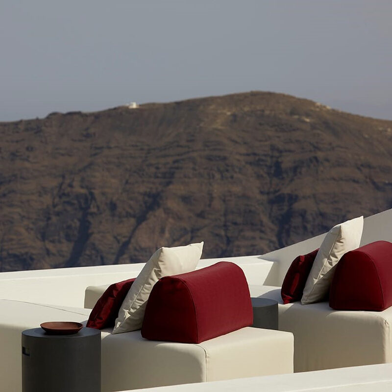 atoles retreat imerovigli santorini greece