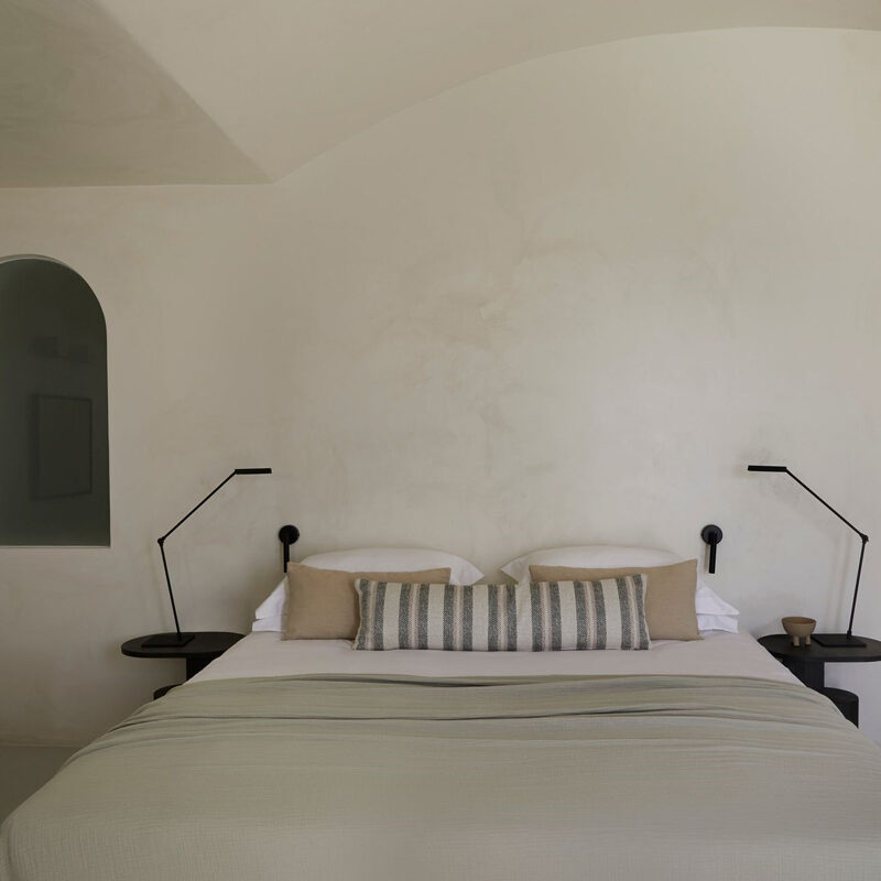 atoles retreat imerovigli santorini greece
