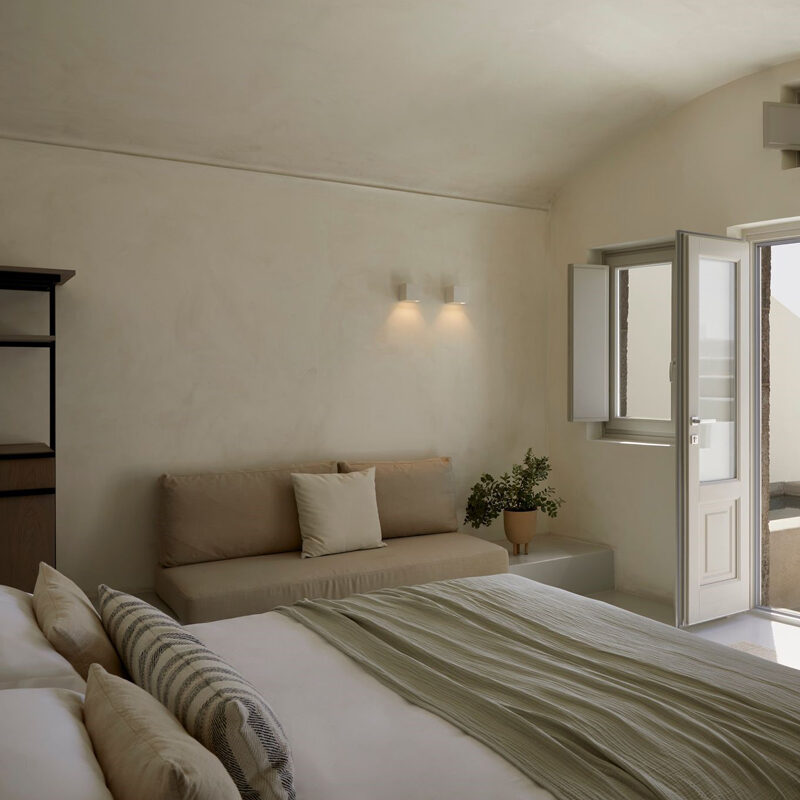atoles retreat imerovigli santorini greece