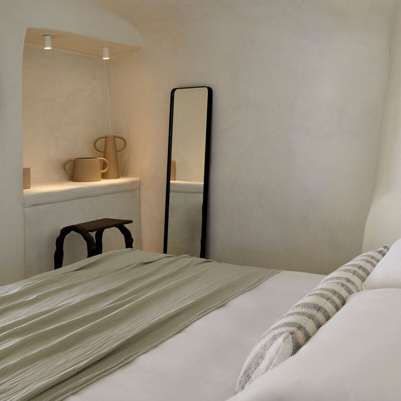 atoles retreat imerovigli santorini greece