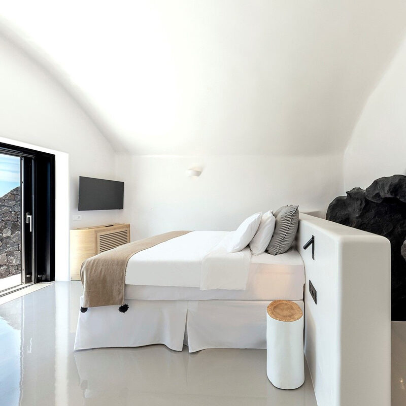 olvos luxury suites hotel oia santorini greece