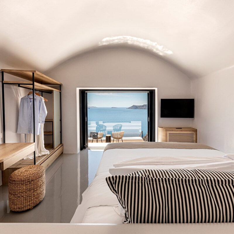 olvos luxury suites hotel oia santorini greece