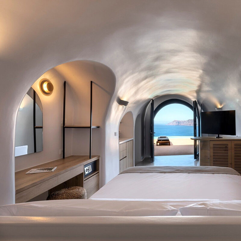 olvos luxury suites hotel oia santorini greece