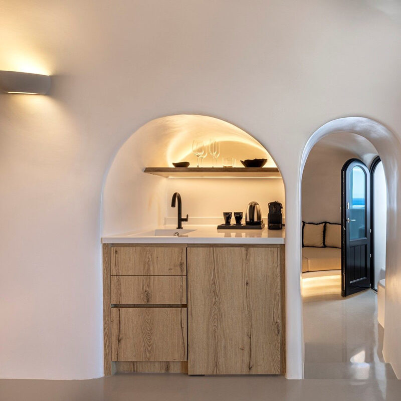 olvos luxury suites hotel oia santorini greece
