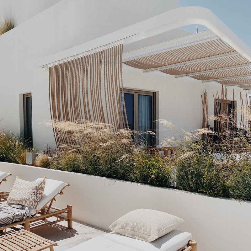 white pebble suites hotel milos pollonia greece kkmk