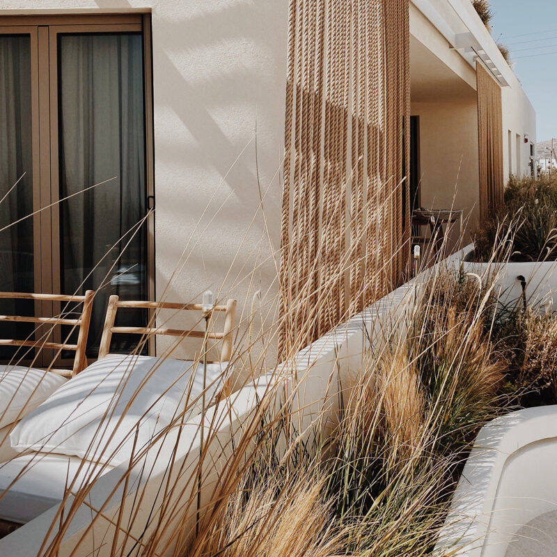 white pebble suites hotel milos pollonia greece kkmk