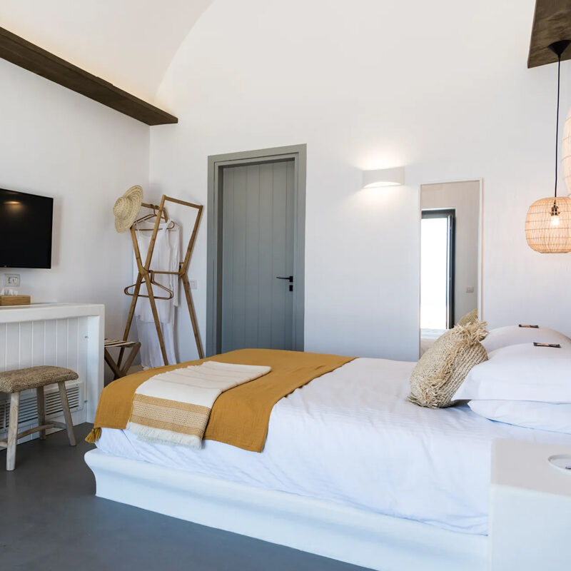 ypseli anafi hive hotel greece