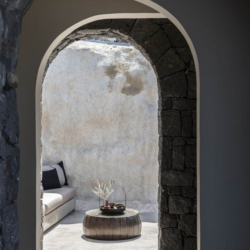 nimbus santorini oia hotel greece