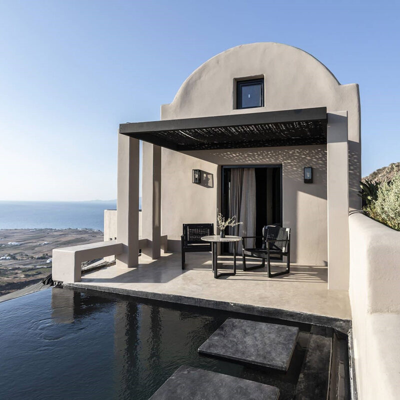 nimbus santorini oia hotel greece