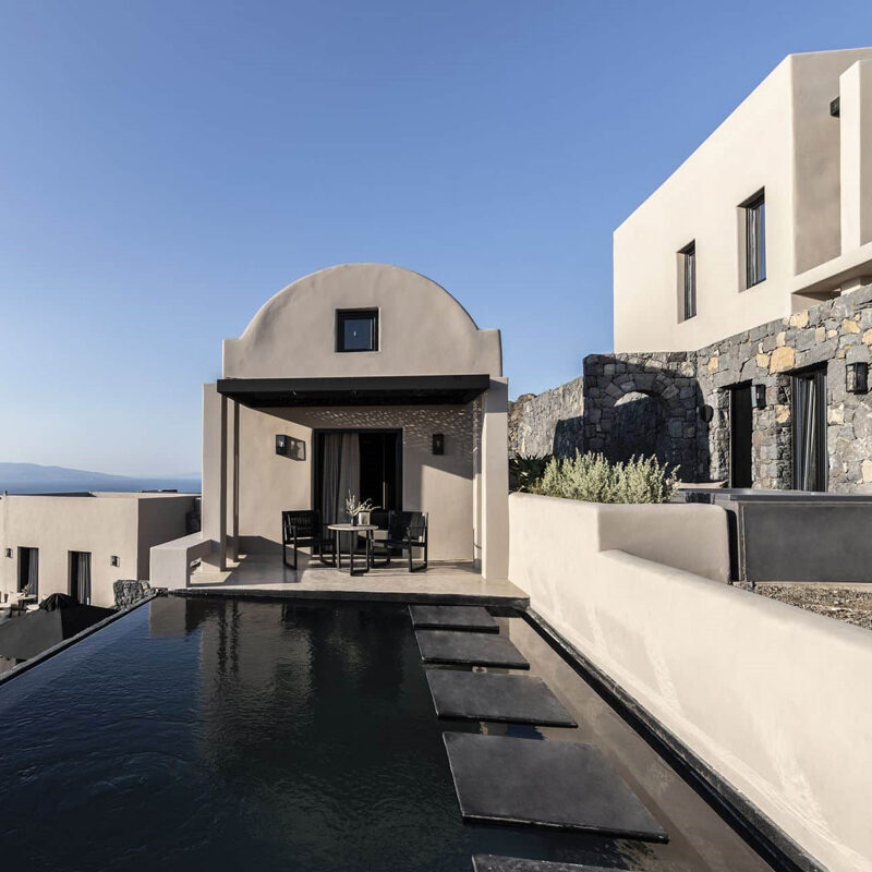 nimbus santorini oia hotel greece