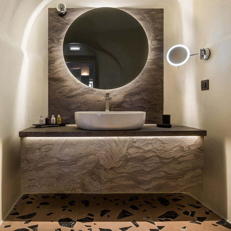 sun rocks santorini greece hotel kritikos