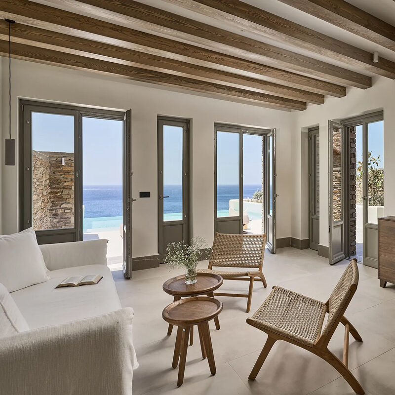 Ios Grand Pool Suites