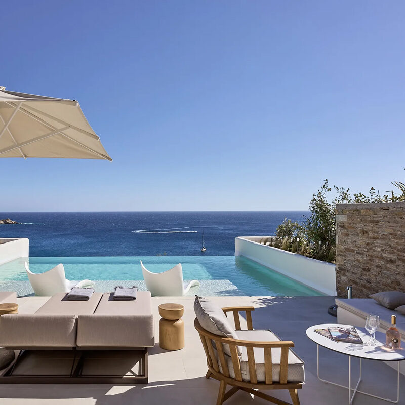 Ios Grand Pool Suites