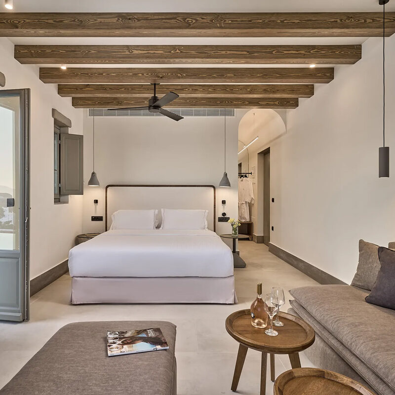 Ios Grand Pool Suites
