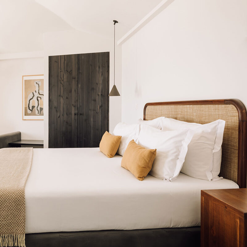 White Exclusive Suites & Villas