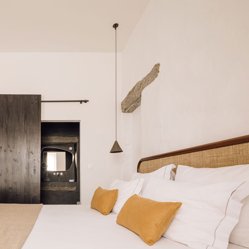 White Exclusive Suites & Villas