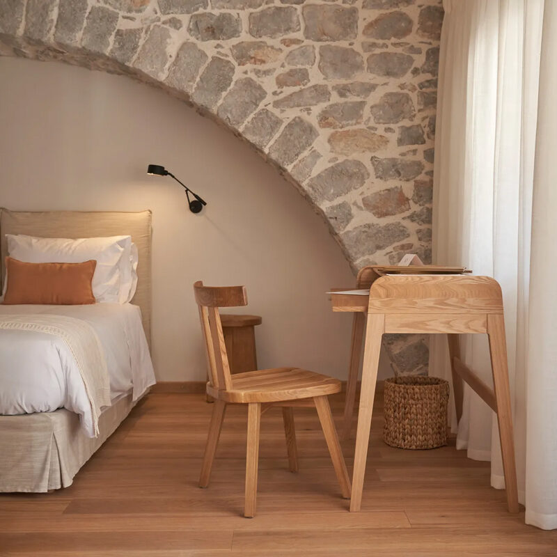 Mandraki Beach Resort Hydra