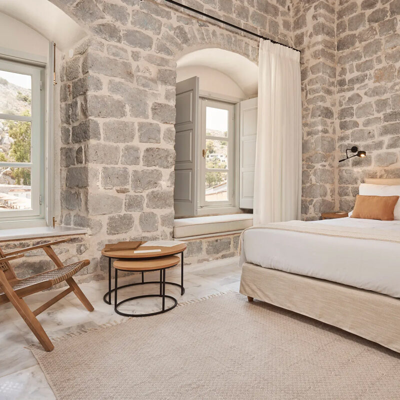 Mandraki Beach Resort Hydra