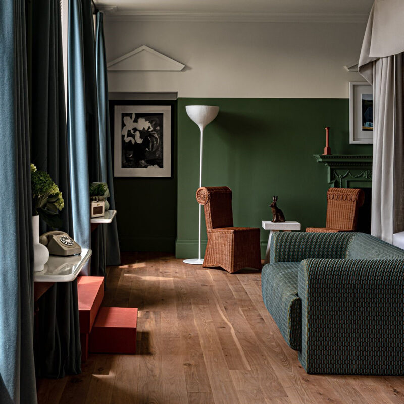 Cowley Manor Experimental
