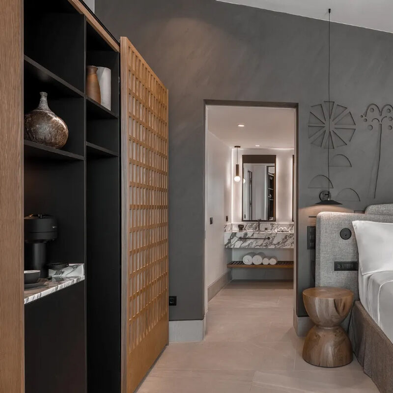 Domes Novos Santorini