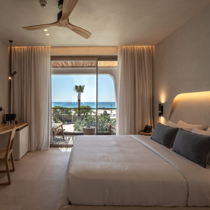 Nuca Mykonos